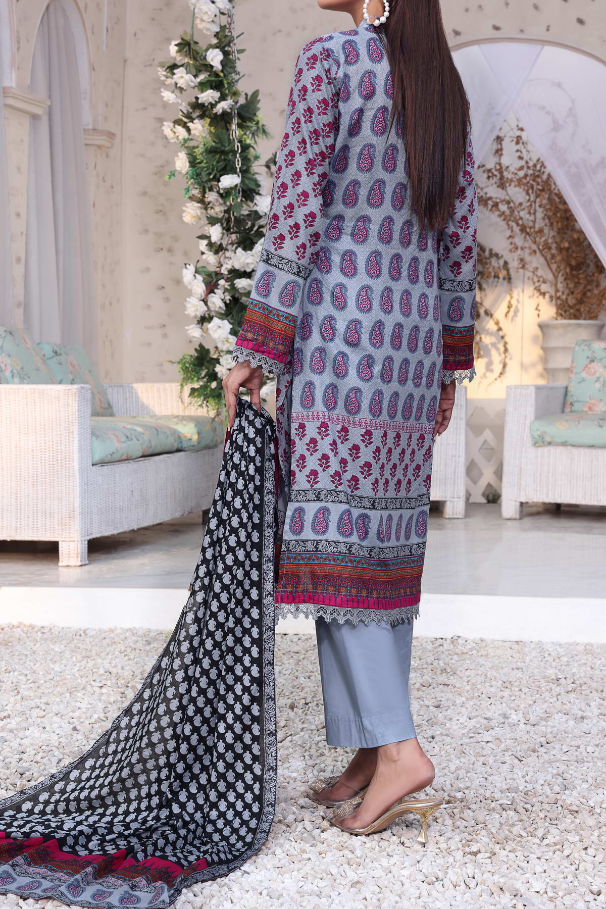 VS Signature Printed Lawn Suits Unstitched 3 Piece VS23-D907-B