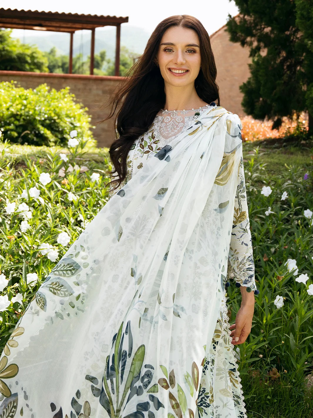Secret Garden by Izel Embroidered Lawn 3pc Unstitched Dress - GLC-2423 Crys