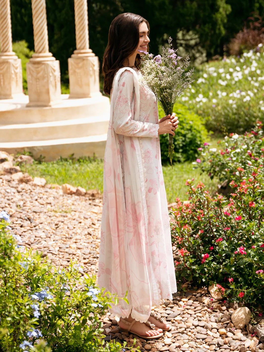 Secret Garden by Izel Embroidered Lawn 3pc Unstitched Dress - GLC-2426 Kerria