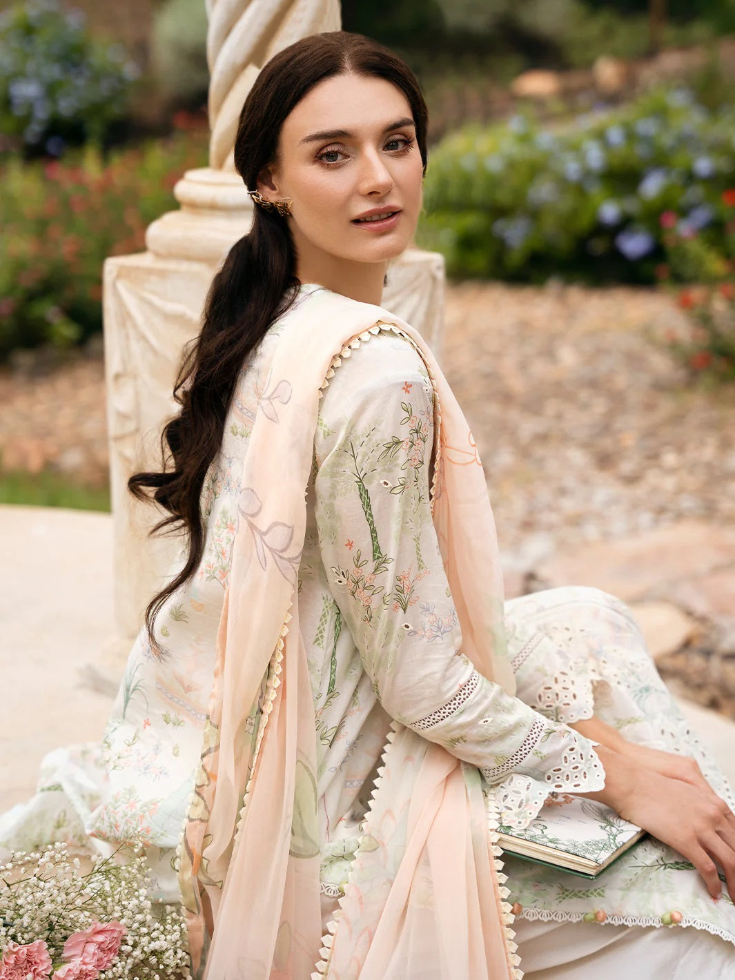 Secret Garden by Izel Embroidered Lawn 3pc Unstitched Dress - GLC-2429 Snowdrop