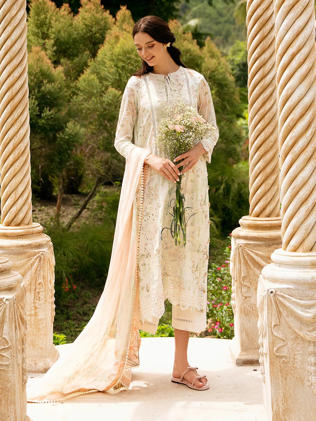 Secret Garden by Izel Embroidered Lawn 3pc Unstitched Dress - GLC-2429 Snowdrop