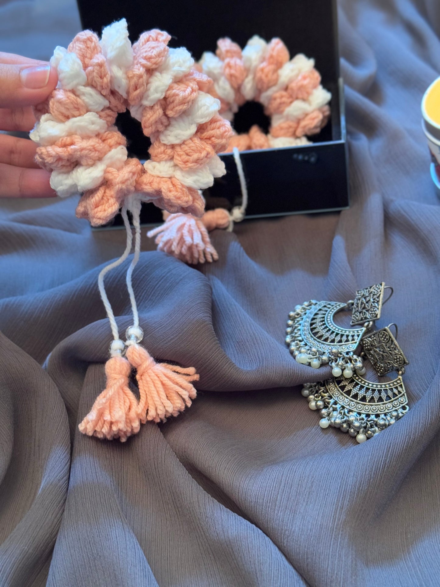Crochet Jasmine Gajra- Pink & White