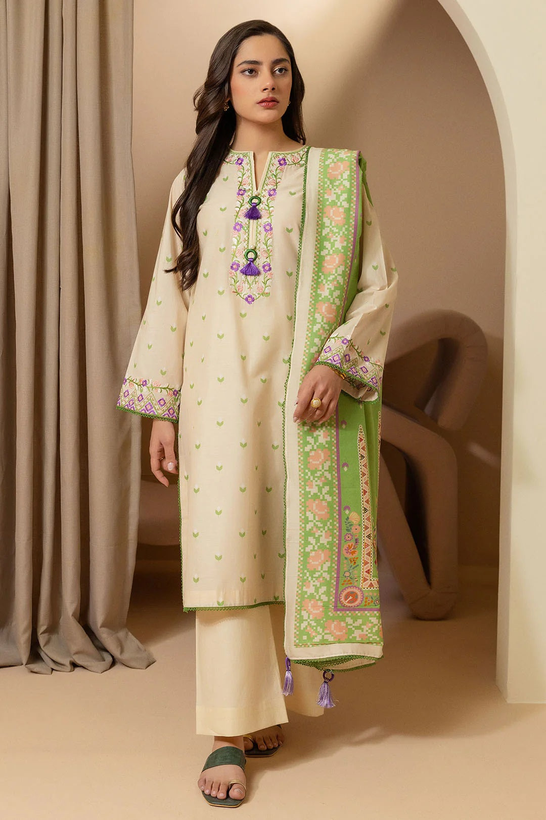 Zellbury 2pc Embroidered Lawn Shirt Dupatta - WUS25E20105
