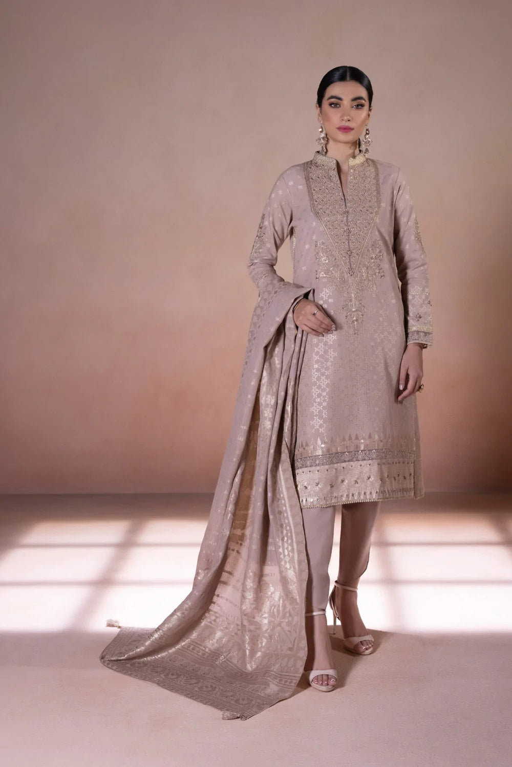 Sapphire Intermix Embroidered Jacquard Unstitched 3 Piece Suit U3E-CL22V5-6