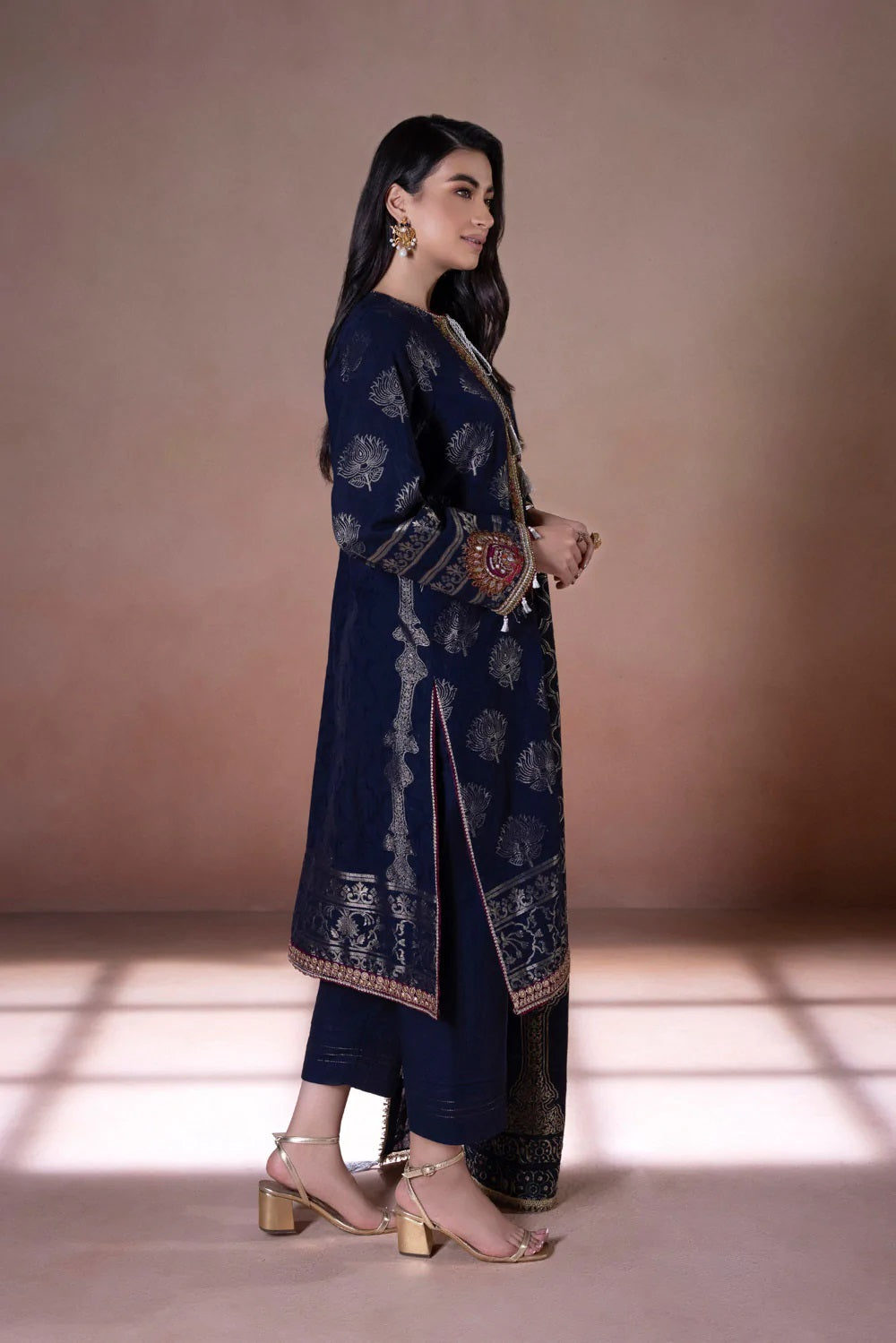Sapphire Intermix Embroidered Jacquard Unstitched 3 Piece Suit U3E-CL22V5-7