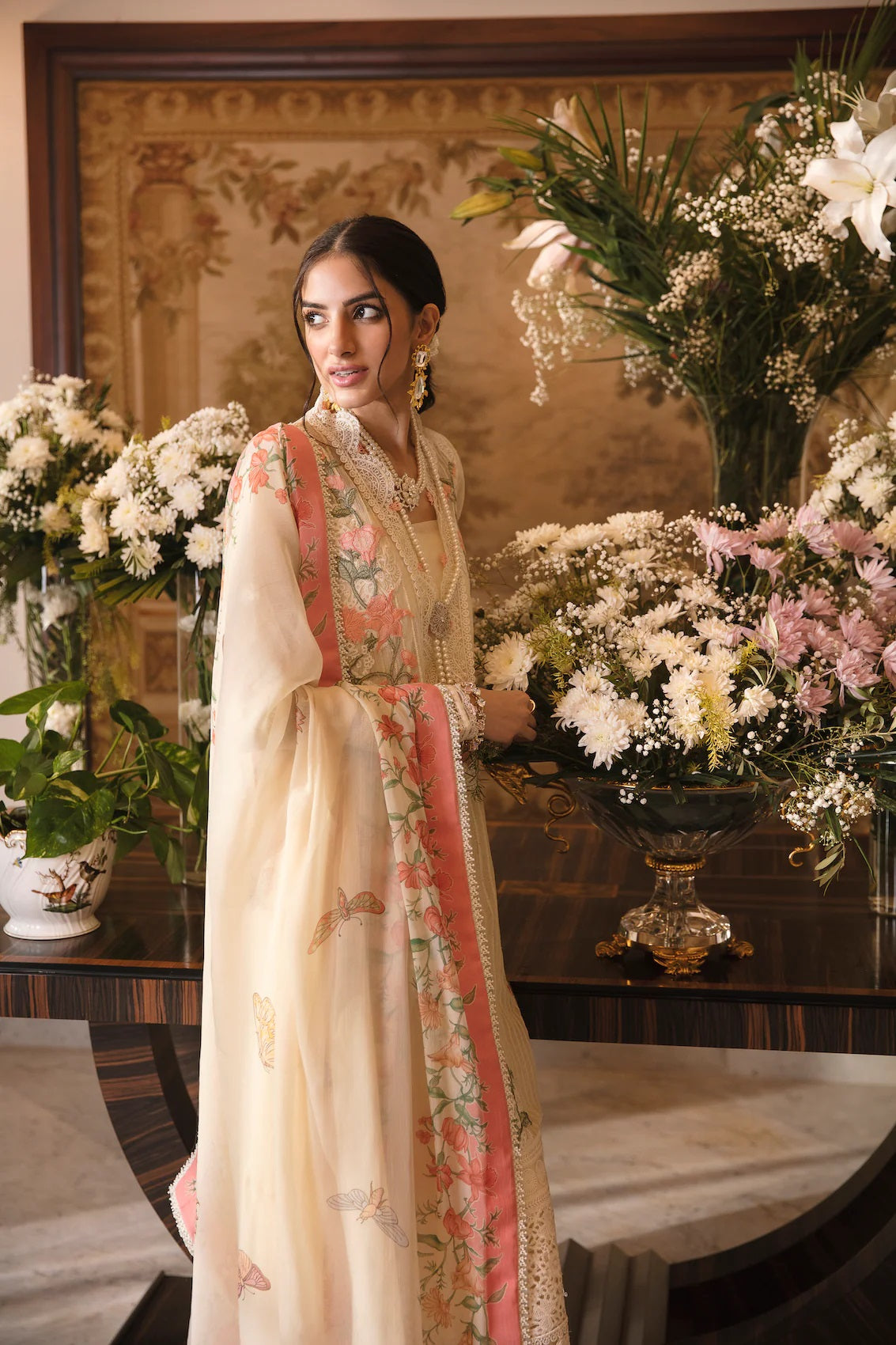 Sable Vogue Embroidered Lawn Suits Unstitched 3 Piece SL-11-23-V1 YARA - Luxury Collection