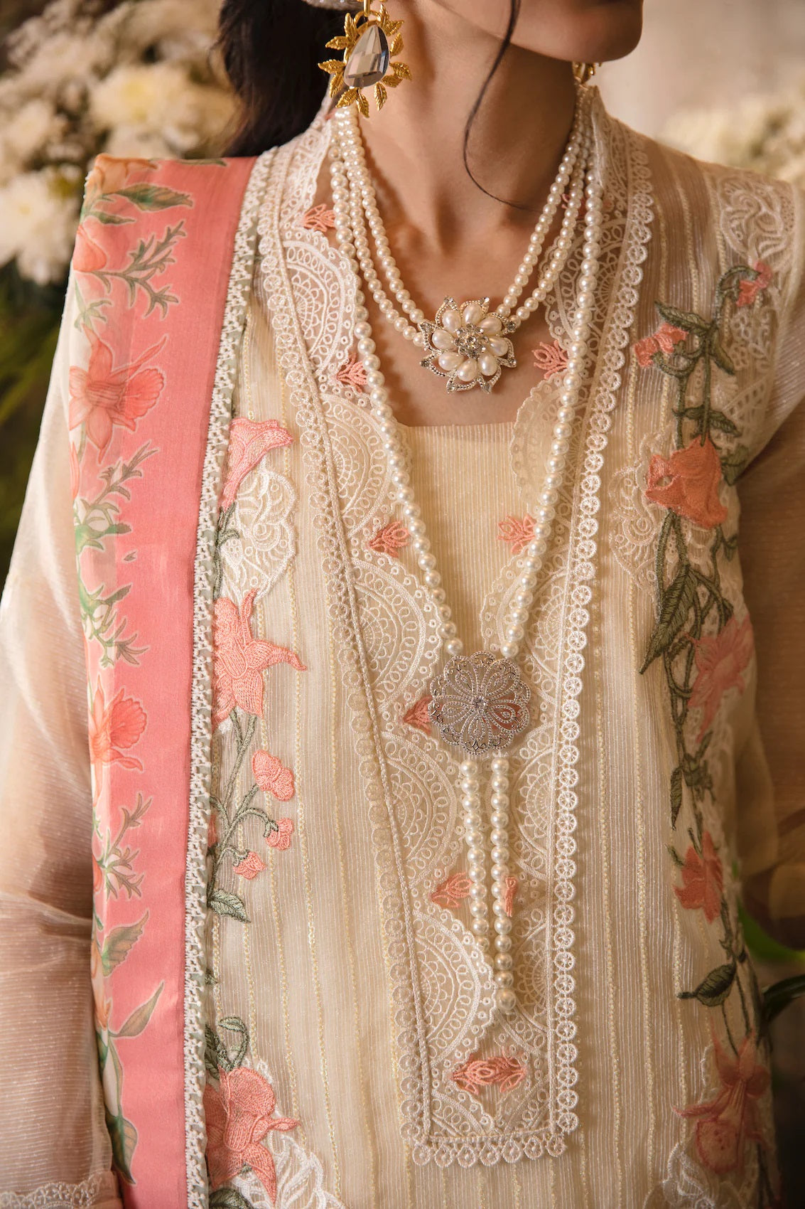 Sable Vogue Embroidered Lawn Suits Unstitched 3 Piece SL-11-23-V1 YARA - Luxury Collection