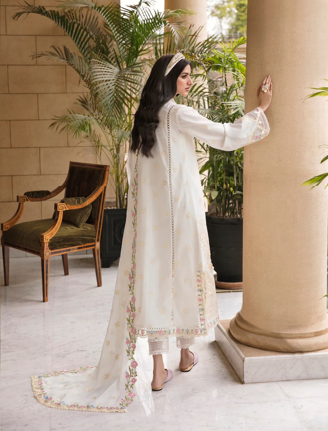 Sable Vogue Embroidered Lawn Suits Unstitched 3 Piece SL-12-23-V1 DHALIA - Luxury Collection