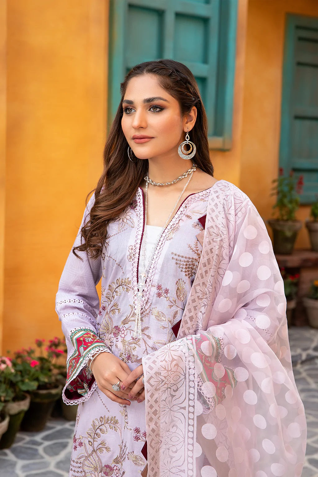 Jahanara Embroidered Lawn Suits Unstitched 3 Piece J16-12 Lavendar