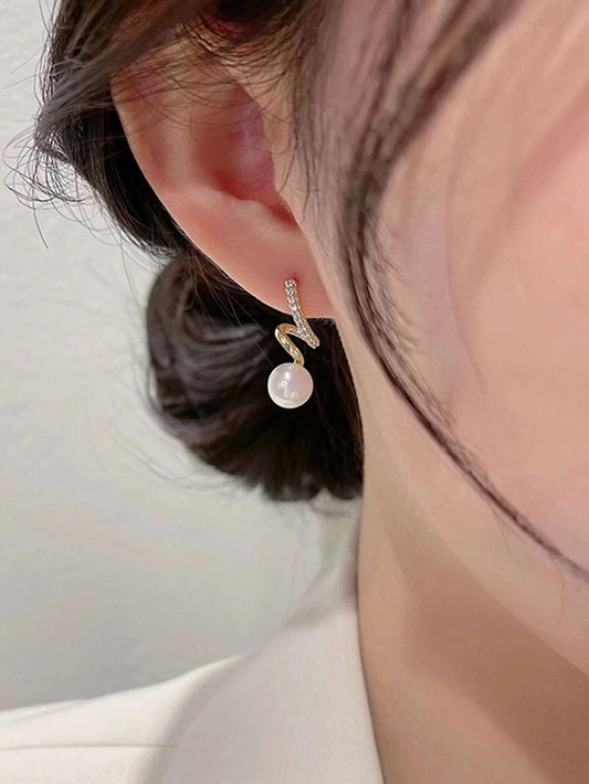 Rhinestone & Faux Pearl Decor Stud Earrings - HDJ 155