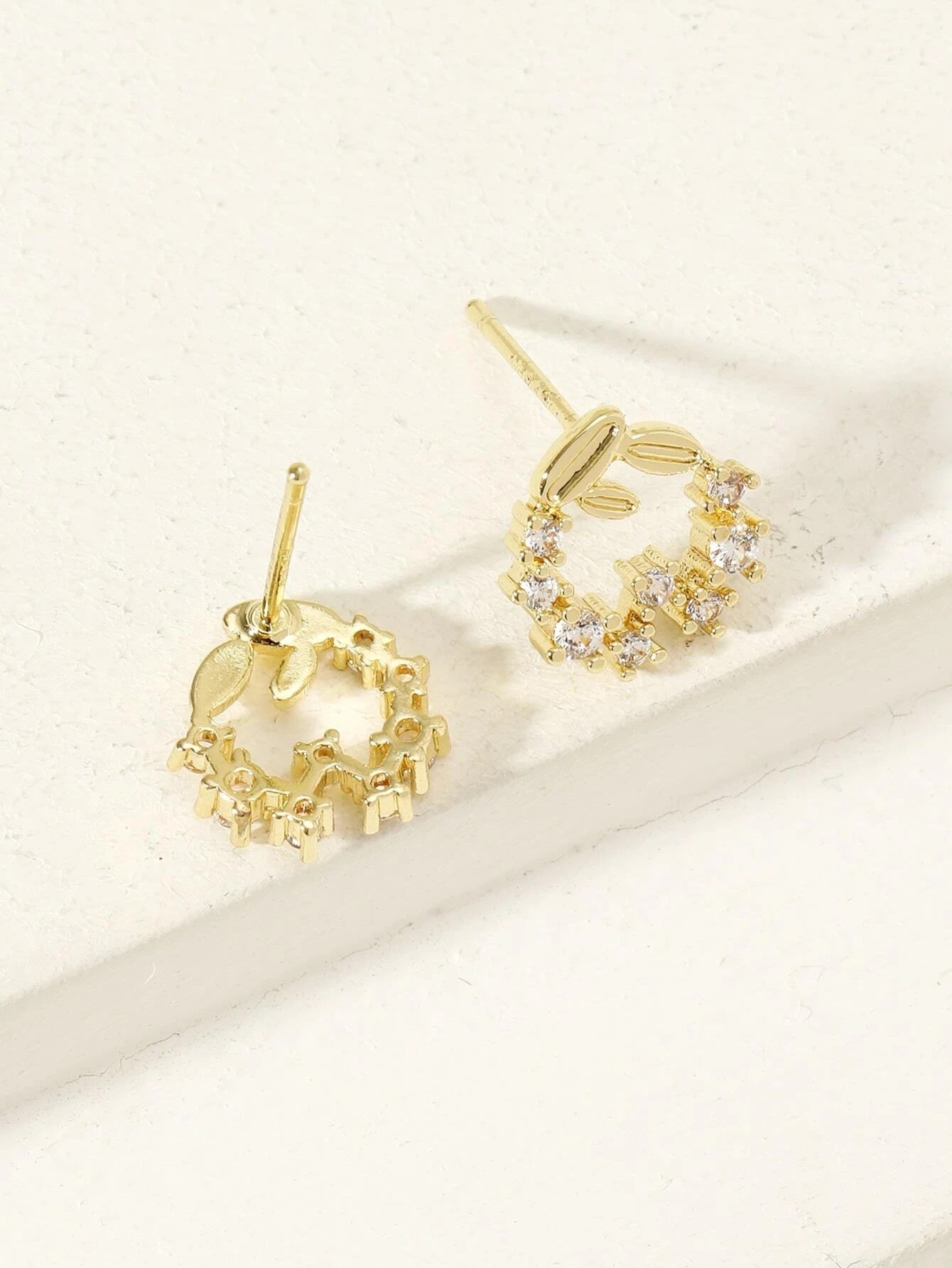 Zircon Stud Earrings - HDJ 169