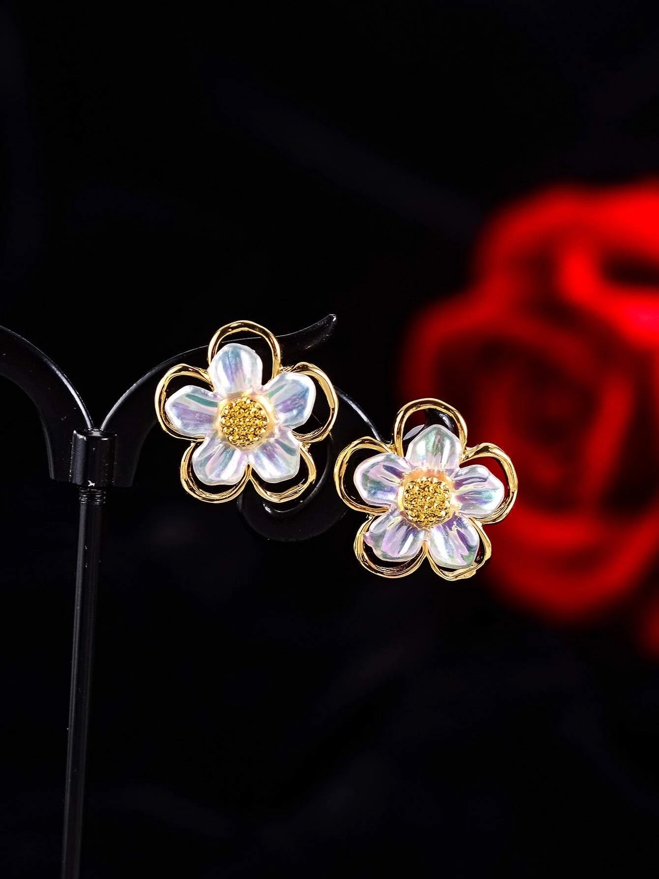 Flower Shaped Stud Earrings - HDJ 174