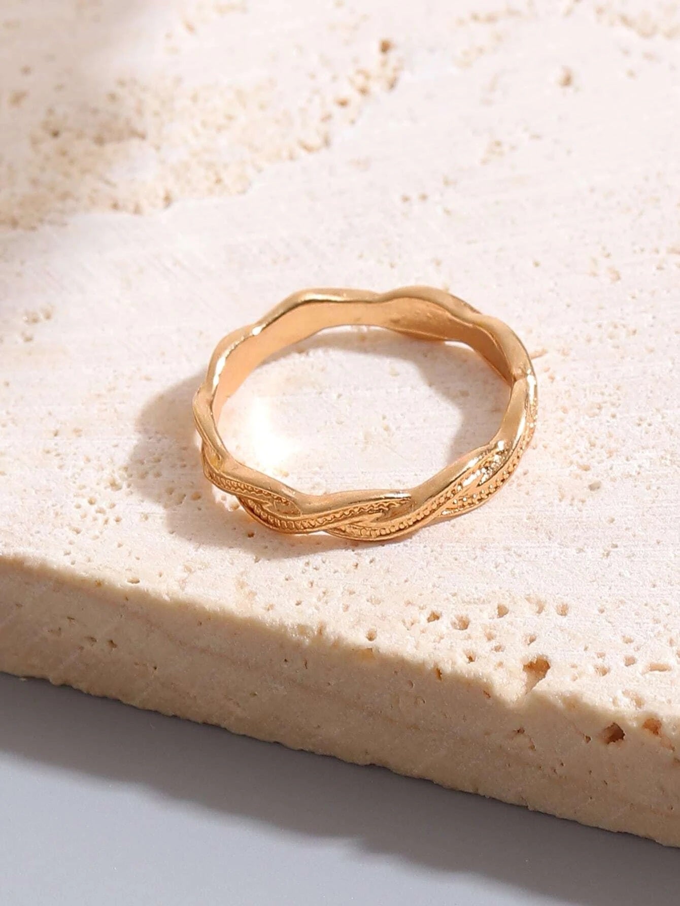 Textured Metal Twist Ring - HDJ 193