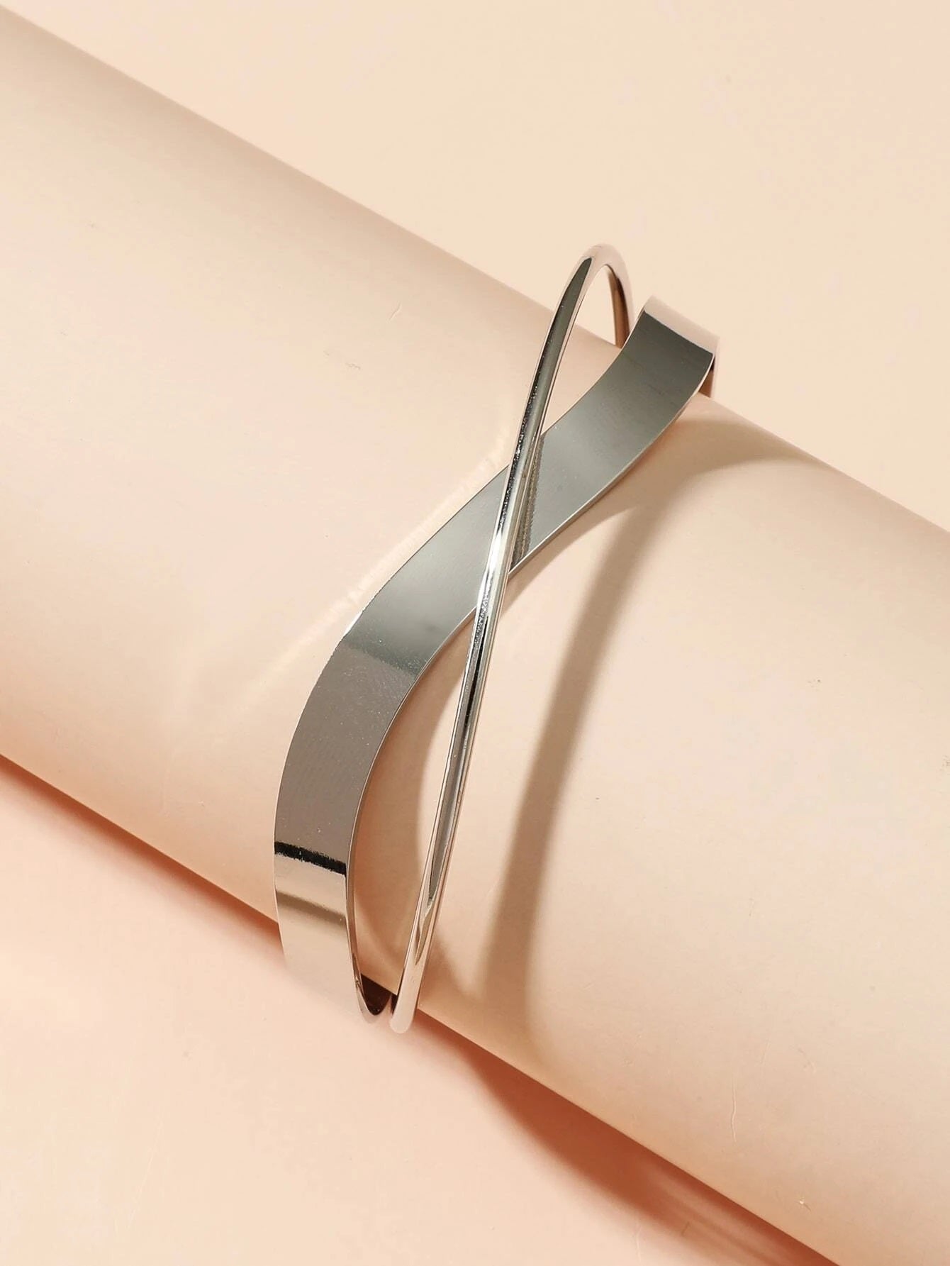 Minimalist Cuff Bracelet - HDJ 203