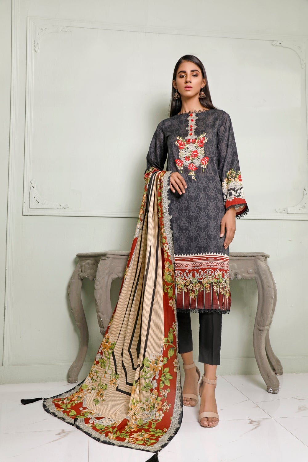 Ittehad Crystal Printed Lawn Unstitched 3 Piece Suit - LF-CL-21113B-Summer Collection