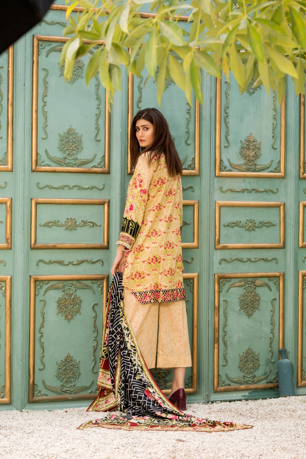 Ittehad Crystal Printed Lawn Unstitched 3 Piece Suit - LF-CL-21123-A-Summer Collection