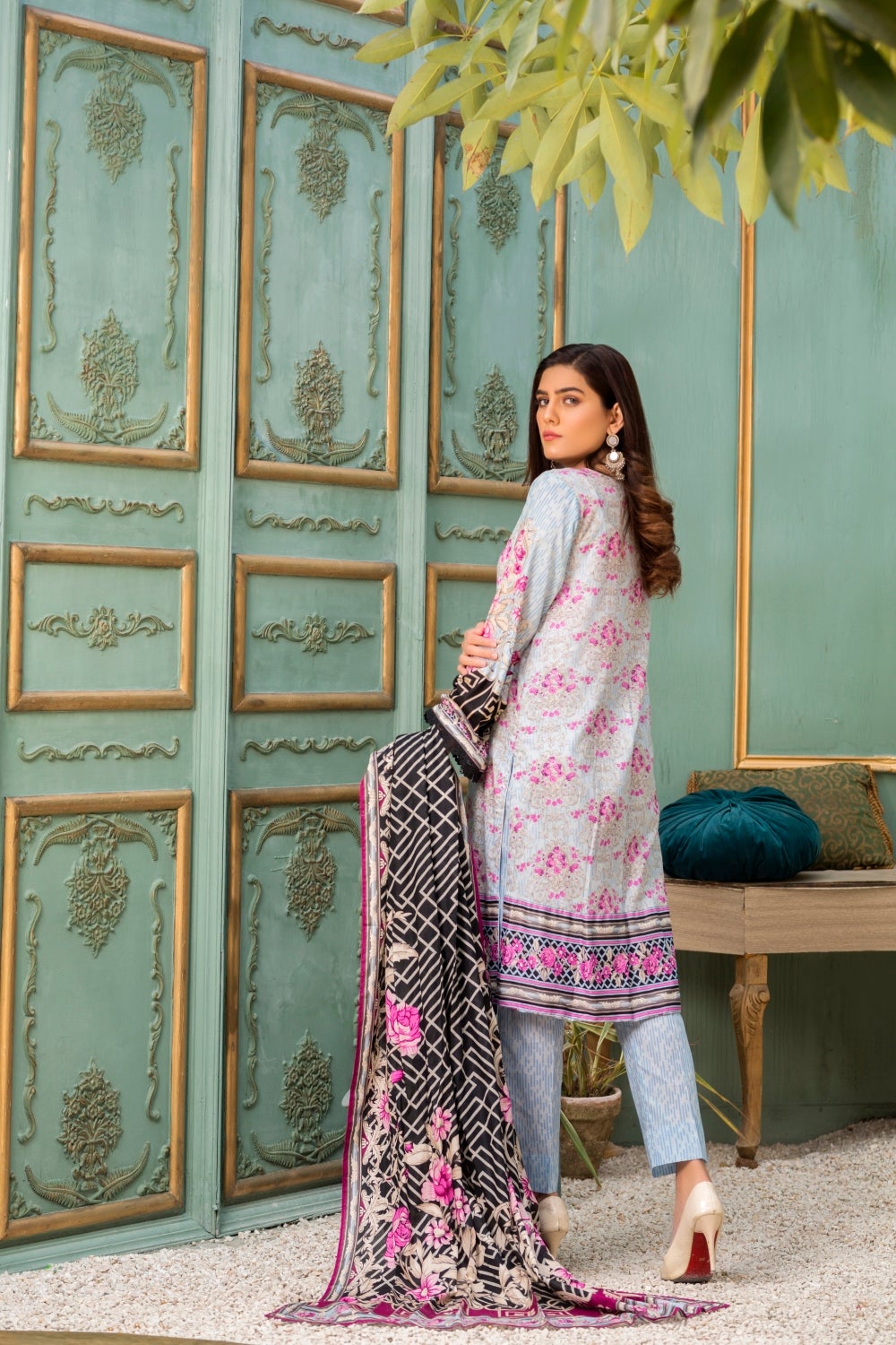 Ittehad Crystal Printed Lawn Unstitched 3 Piece Suit - LF-CL-21123-B-Summer Collection