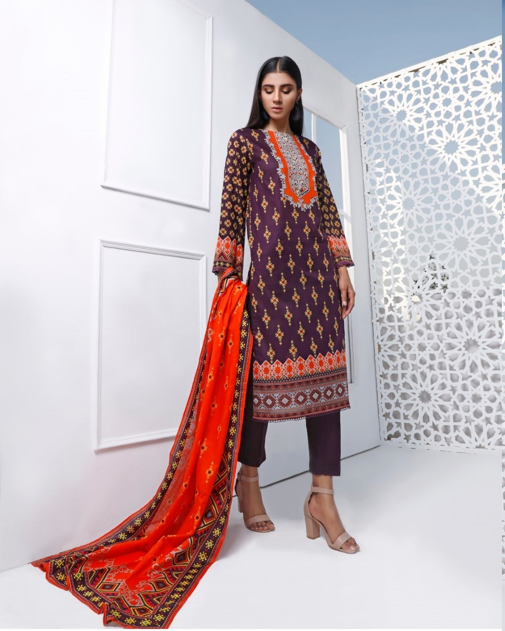 Ittehad Crystal Printed Lawn Unstitched 3 Piece Suit - LF-CL-21124 A- Summer Collection
