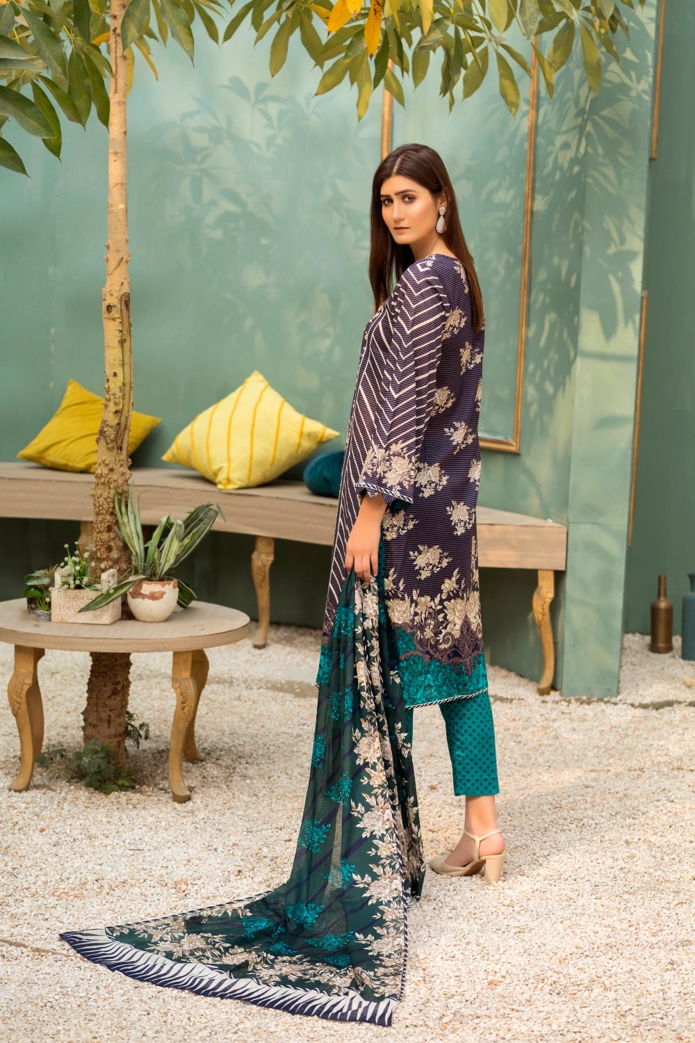 Ittehad Crystal Printed Lawn Unstitched 3 Piece Suit - LF-CL-21134B - Summer Collection