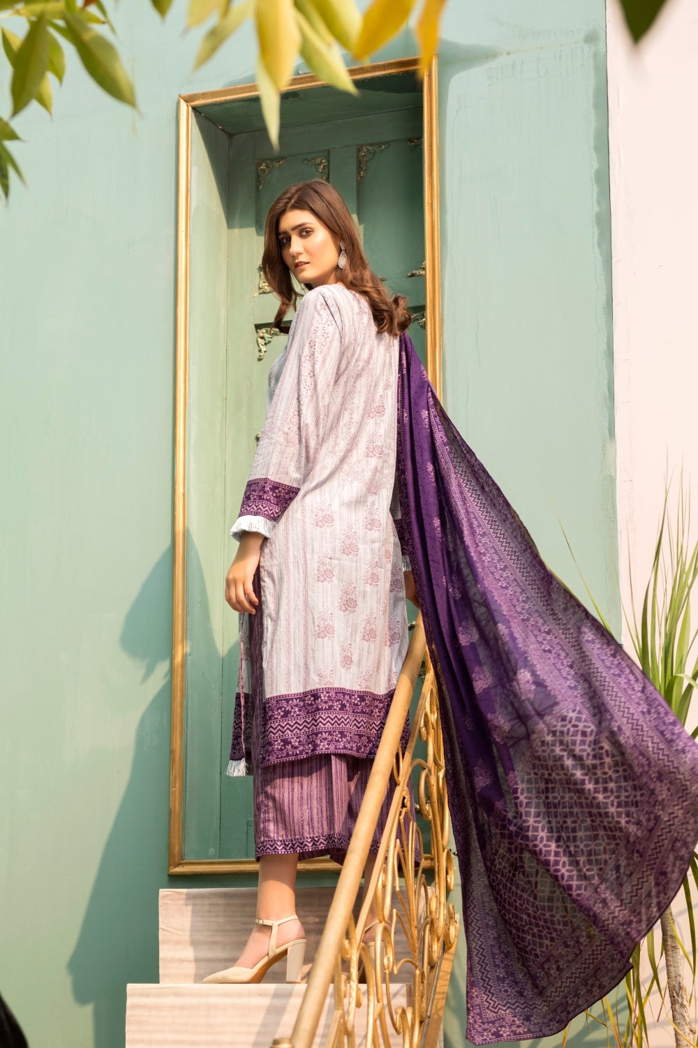 Ittehad Crystal Printed Lawn Unstitched 3 Piece Suit - LF-CL-21138A - Summer Collection