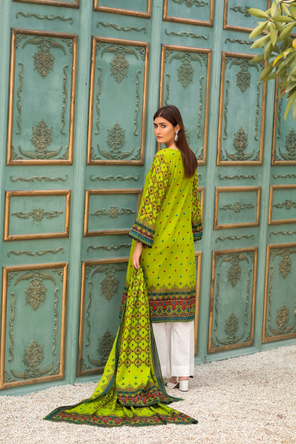 Ittehad Crystal Printed Lawn Unstitched 3 Piece Suit - LF-CL-21140B - Summer Collection