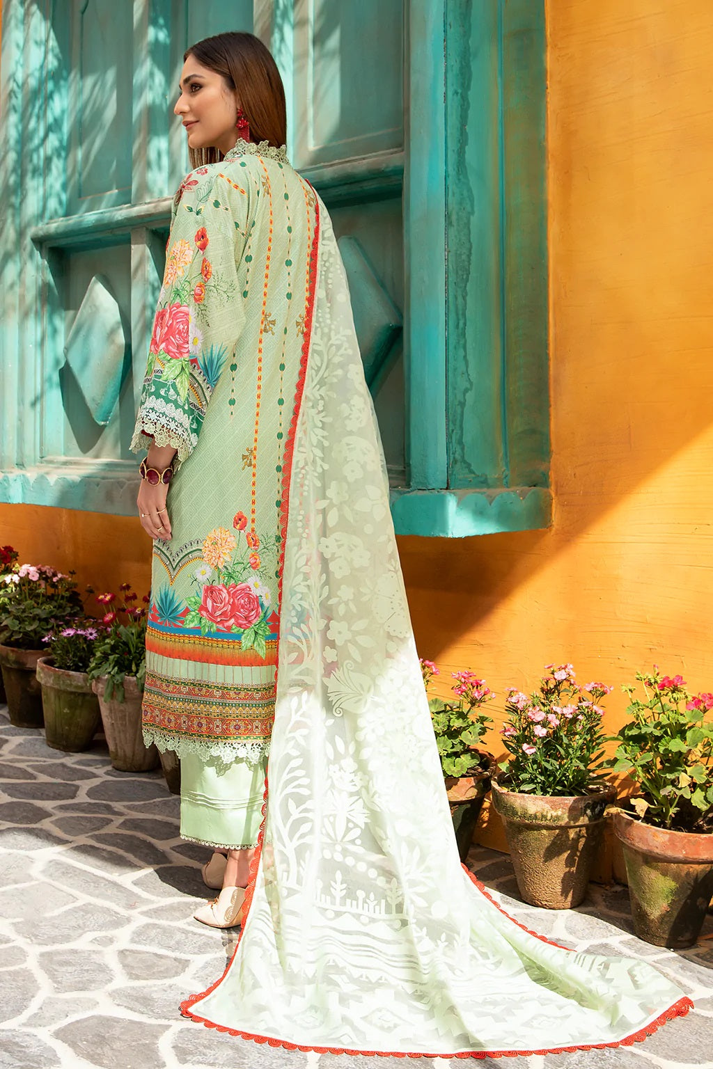 Jahanara Embroidered Lawn Suits Unstitched 3 Piece J16-06 Pale Green