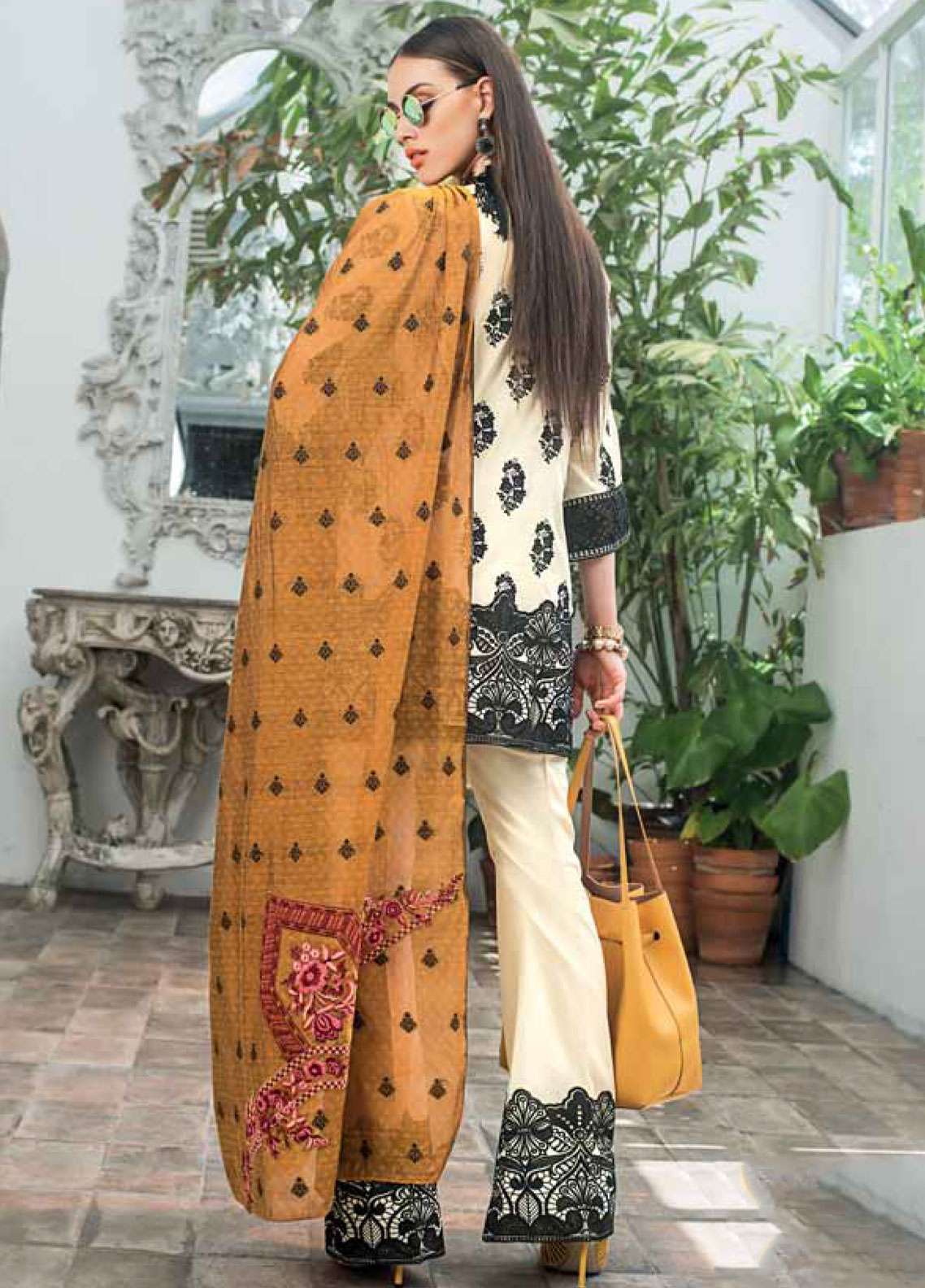Zainab Chottani Embroidered Chikankari Lawn Unstitched 3 Piece Suit - 7B Baroque Twist