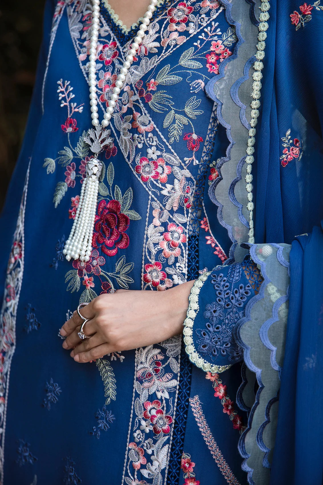 Sable Vogue Embroidered Lawn Suits Unstitched 3 Piece SL-08-23-V1 EDEN - Luxury Collection