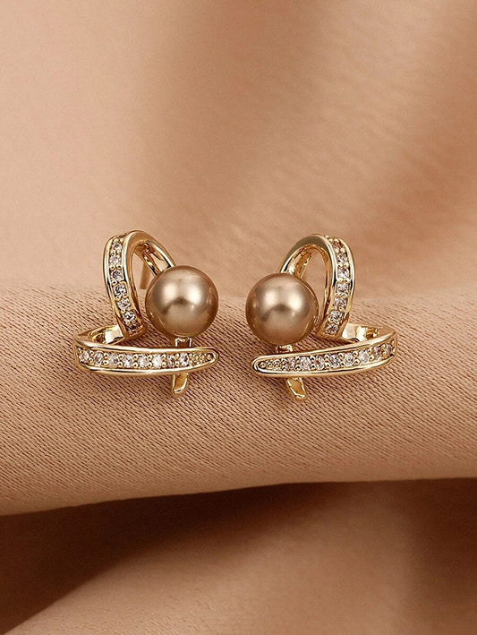 Rhinestone Heart Stylish Stud Earrings - HDJ 113