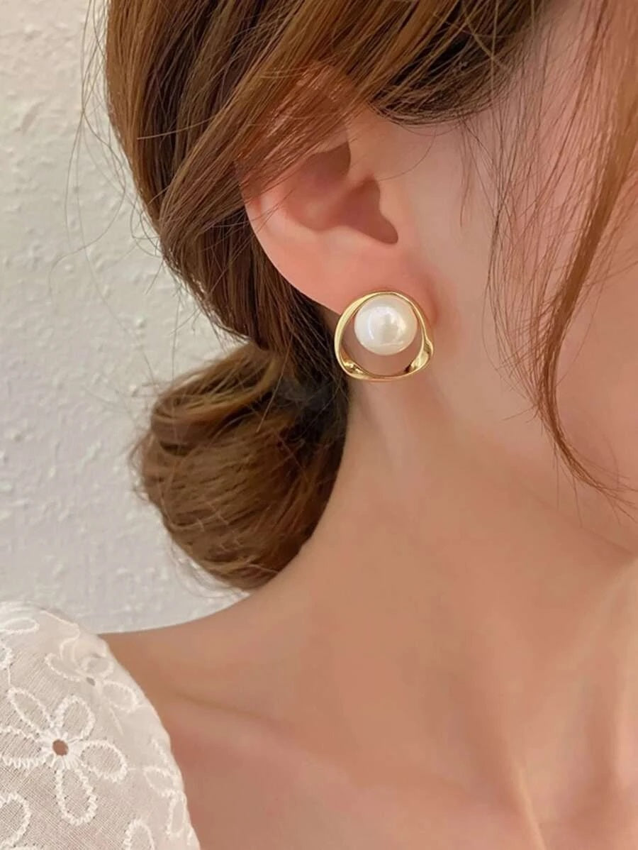 Faux Pearl Stud Earrings - HDJ 035
