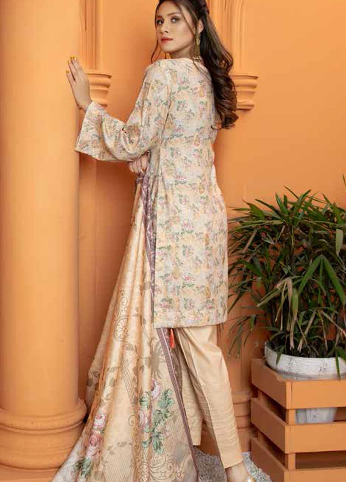 Mahajabeen Embroidered Pashmina Unstitched 3 Piece Suit by Riaz Art - 072 Winter Collection