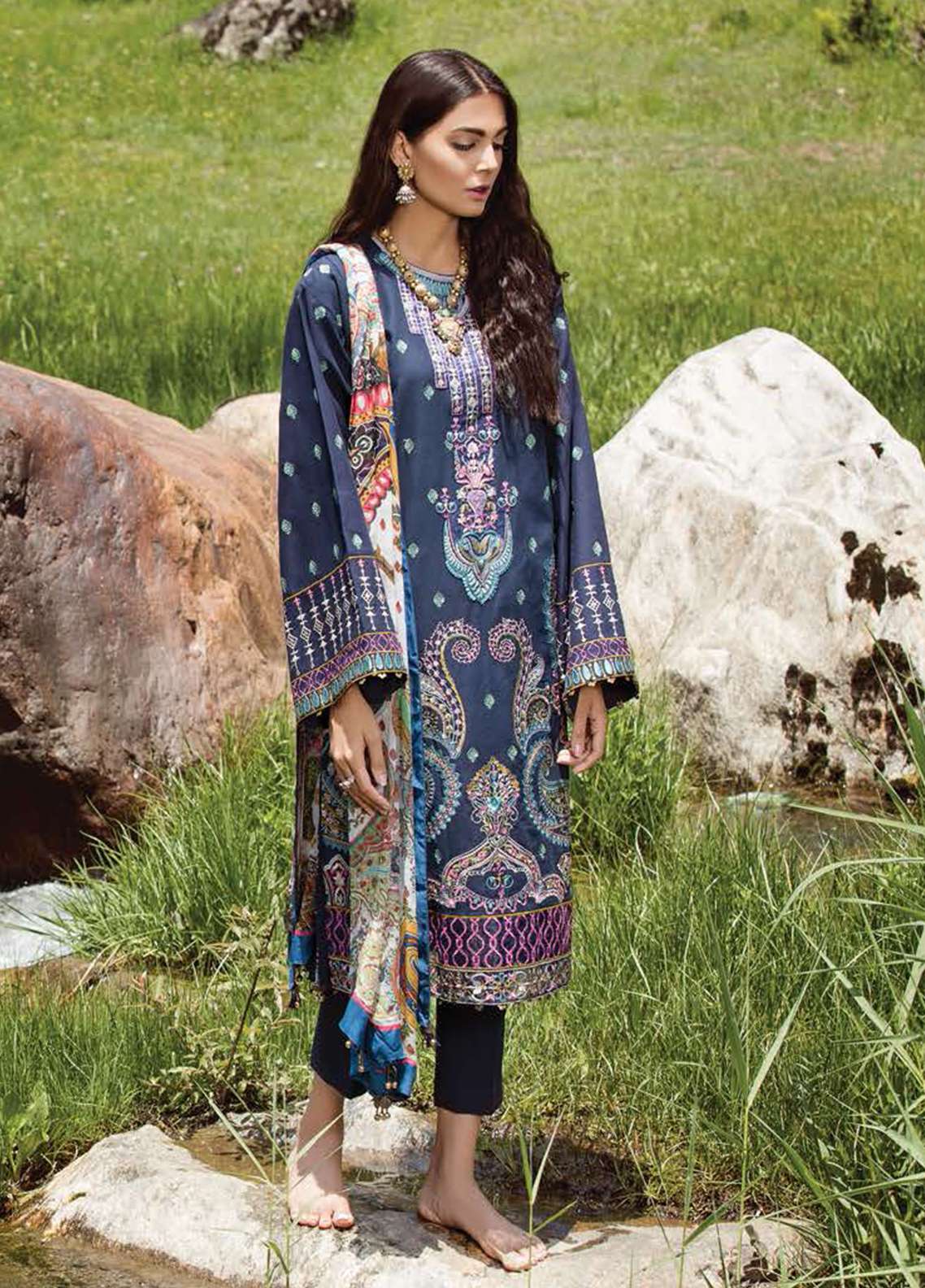 Mushk by Zara Shahjahan Luxury Embroidered Lawn Unstitched 3 Piece Suit - D7 Neelum