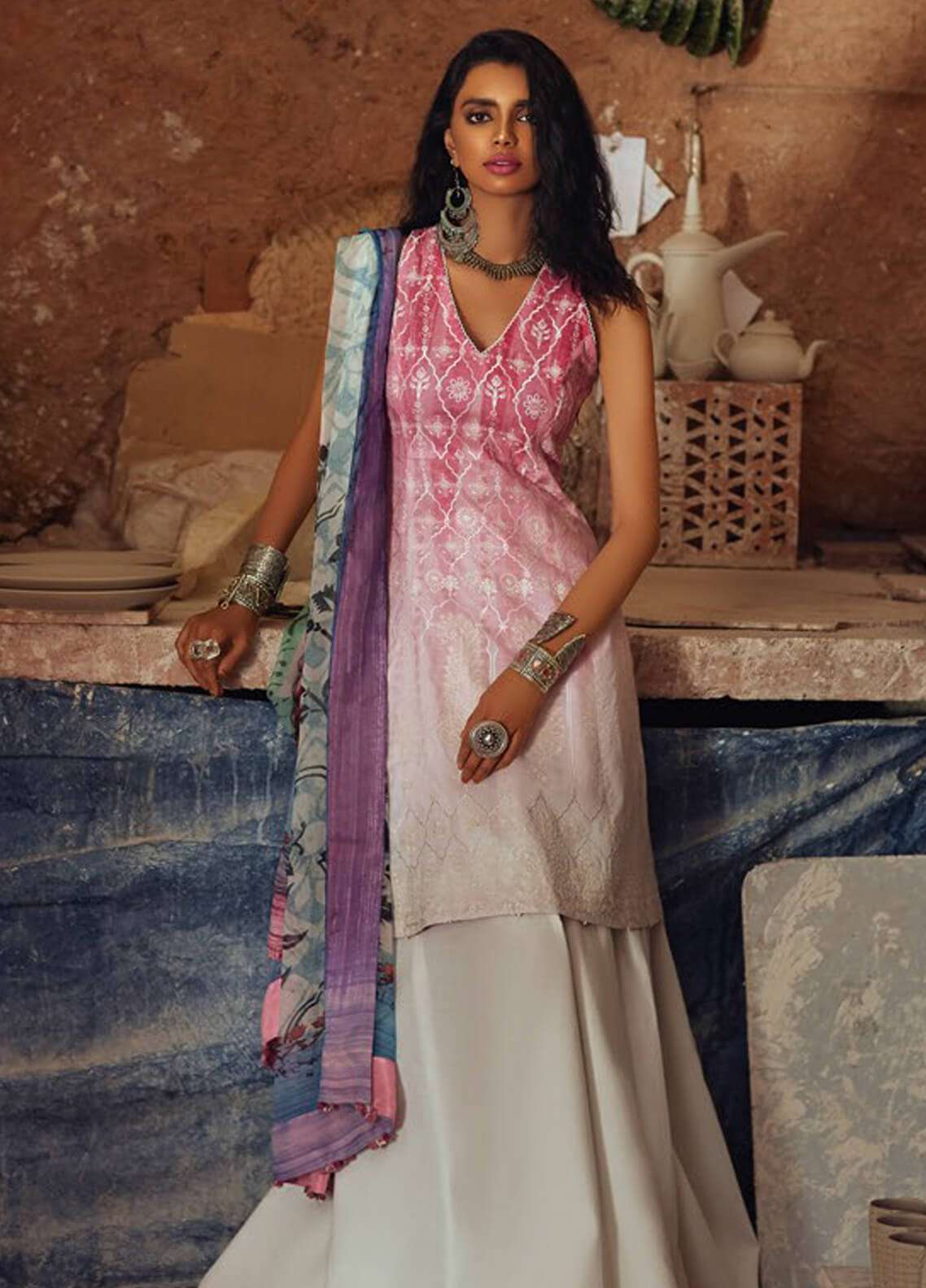 Zara Shahjahan Luxury Embroidered Lawn Unstitched 3 Piece Suit - GUL A