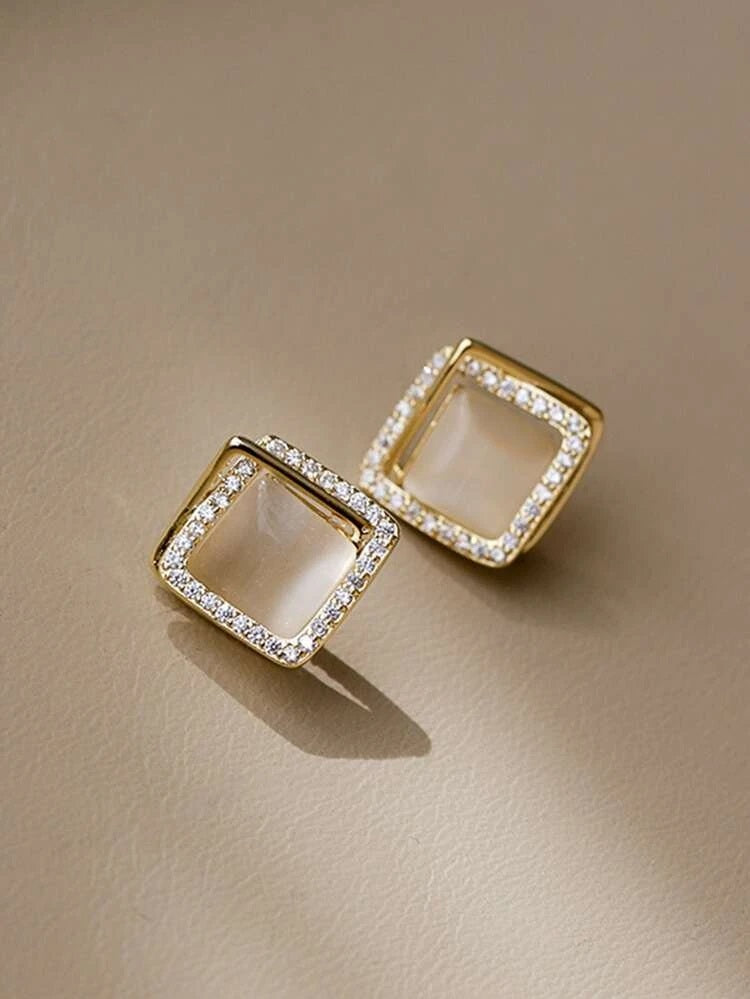 Rhinestone Decor Square Earrings - HDJ 026