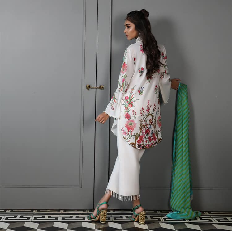 Sana Safinaz Muzlin Embroidered Lawn Unstitched 2 Piece Suit - 5B Spring Fever